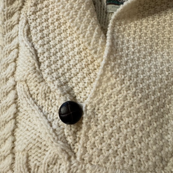 Ivory / cream knit wool sweater from Ireland - Picture 2 of 3